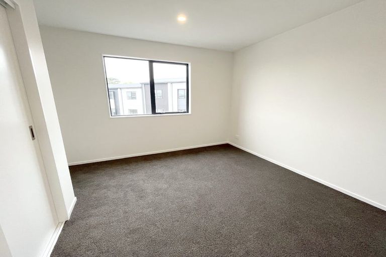 Photo of property in 6/327 Glengarry Road, Glen Eden, Auckland, 0602