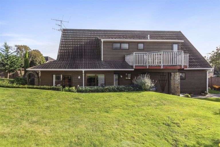 Photo of property in 13 James Cook Drive, Whitby, Porirua, 5024