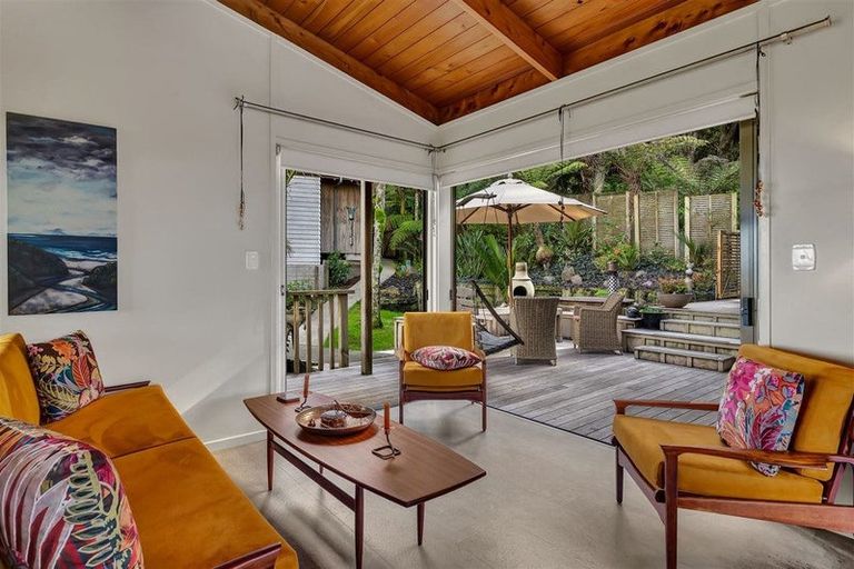 Photo of property in 12 Kereru Grove, Greenhithe, Auckland, 0632