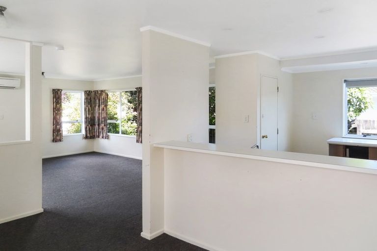 Photo of property in 5 Memphis Grove, Totara Park, Upper Hutt, 5018