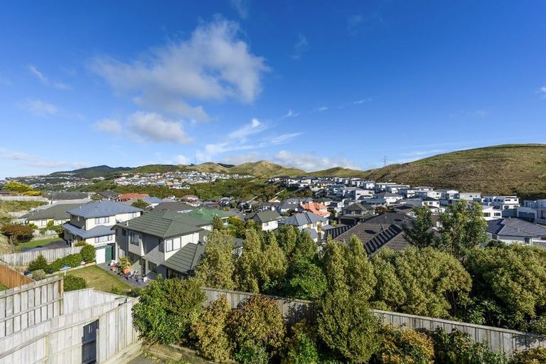 Photo of property in 15 Nether Green Crescent, Johnsonville, Wellington, 6037