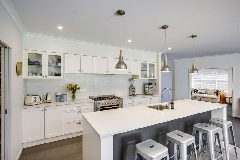 Photo of property in 11 Te Heipora Place, Havelock North, 4130