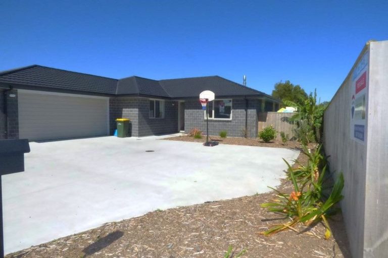 Photo of property in 13 Dreaver Drive, Waitara, 4320