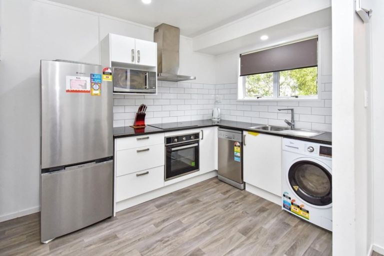 Photo of property in 2/14 Bendale Place, Papatoetoe, Auckland, 2025