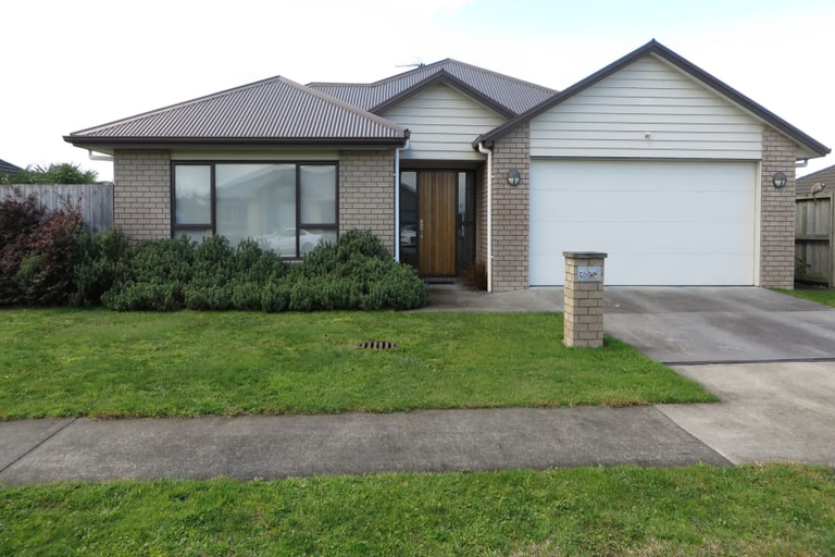 Photo of property in 16 Carnation Court, Cambridge, 3434