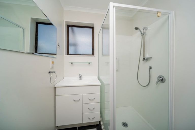 Photo of property in 19 Karamu Street, Strandon, New Plymouth, 4312