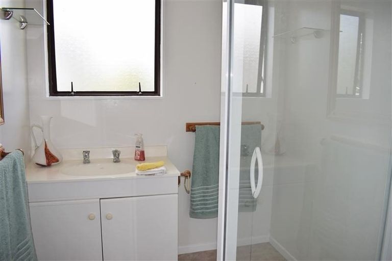 Photo of property in 15a Te Manuao Road, Otaki, 5512