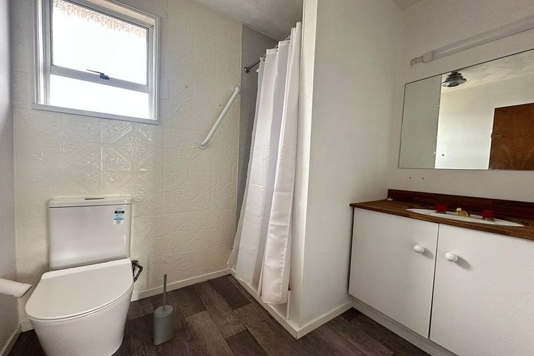 Photo of property in 1 Lakewood Drive, Burwood, Christchurch, 8083