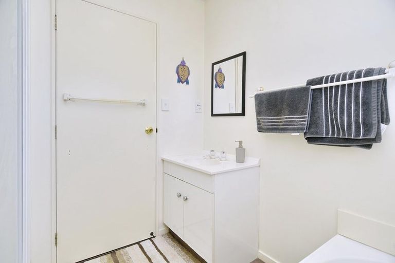 Photo of property in 1b Eders Road, Woodend, 7610