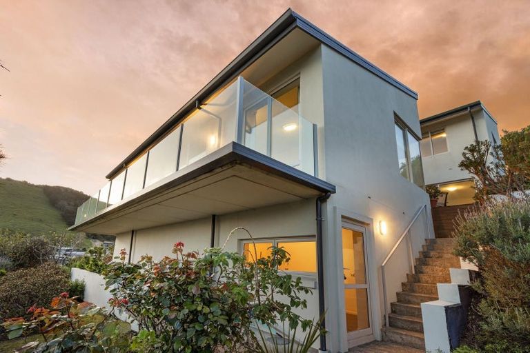 Photo of property in 92f Governors Bay Road, Cass Bay, Lyttelton, 8971