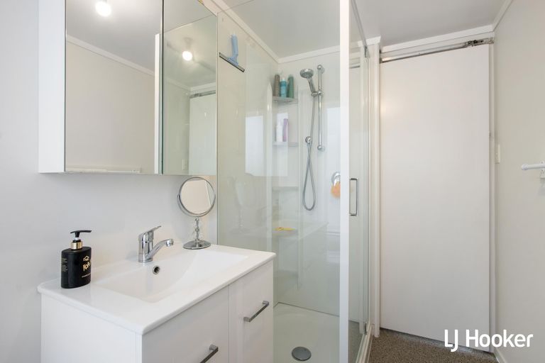 Photo of property in 10 Leo Street, Waihi Beach, 3611