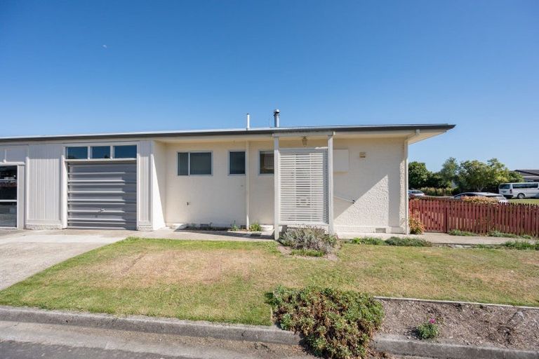 Photo of property in 2/55 Leicester Street, Stoke, Nelson, 7011