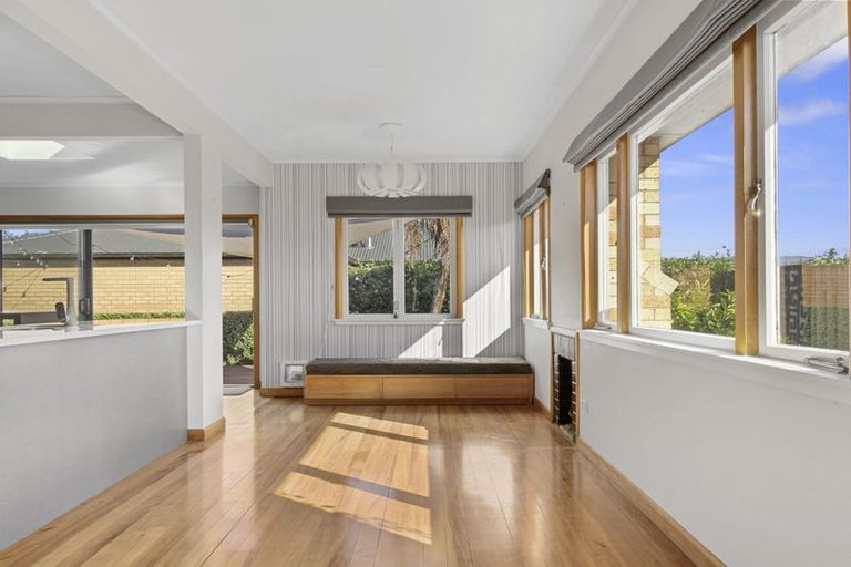 Photo of property in 18 Bolmuir Road, Forest Lake, Hamilton, 3200