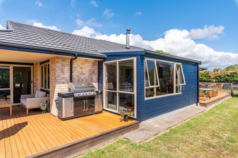 Photo of property in 68b Papaitonga Lake Road, Ohau, Levin, 5570