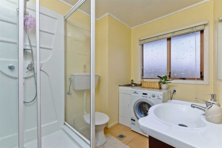 Photo of property in 9/773 Beach Road, Browns Bay, Auckland, 0630