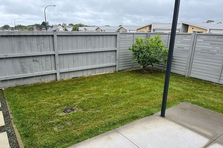 Photo of property in 11 Ngakoro Road, Karaka, Papakura, 2113