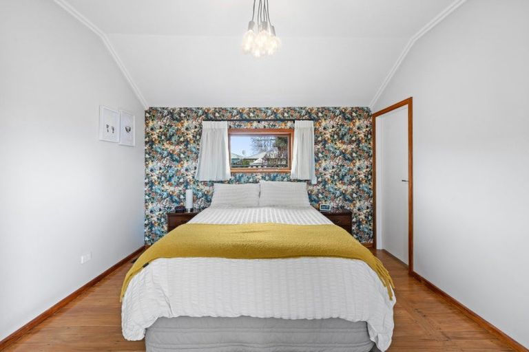 Photo of property in 52 Auckland Road, Greenmeadows, Napier, 4112