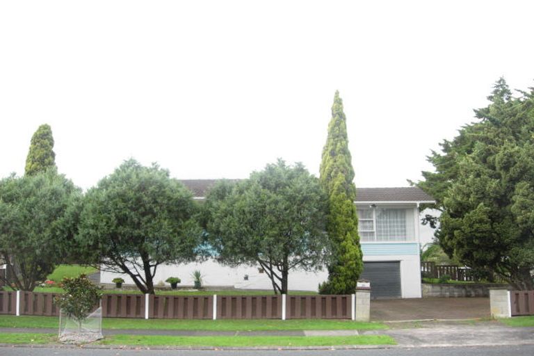 Photo of property in 14 Robert Allan Way, Pakuranga Heights, Auckland, 2010