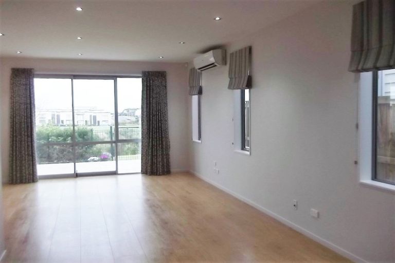 Photo of property in 55 Killarney Drive, Flat Bush, Auckland, 2019