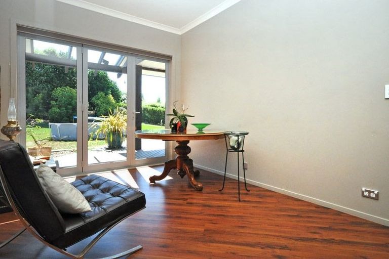 Photo of property in 10 Millbrook Drive, Waiuku, 2683