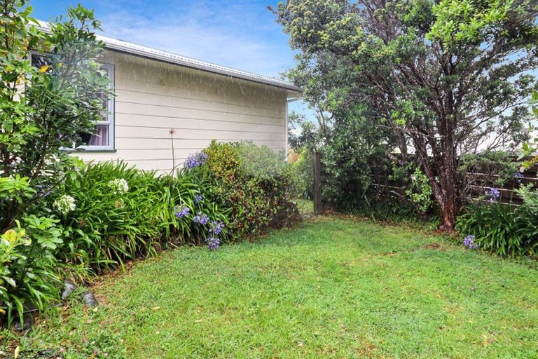 Photo of property in 11 Mossburn Grove, Kelson, Lower Hutt, 5010