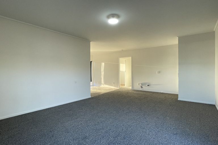 Photo of property in 156 Chichester Drive, Rosehill, Papakura, 2113