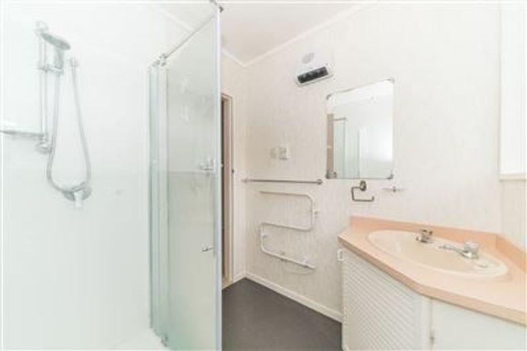 Photo of property in 56 Stillwater Place, Westbrook, Palmerston North, 4412