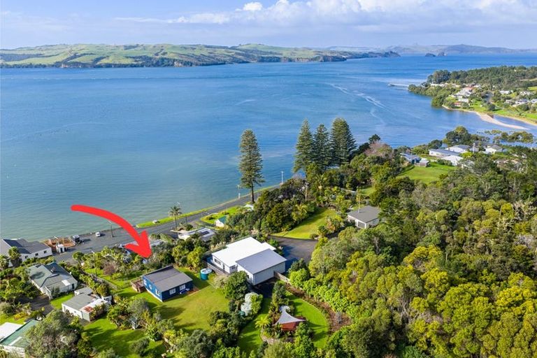 Photo of property in 20 Komiti Road, Tinopai, 0593