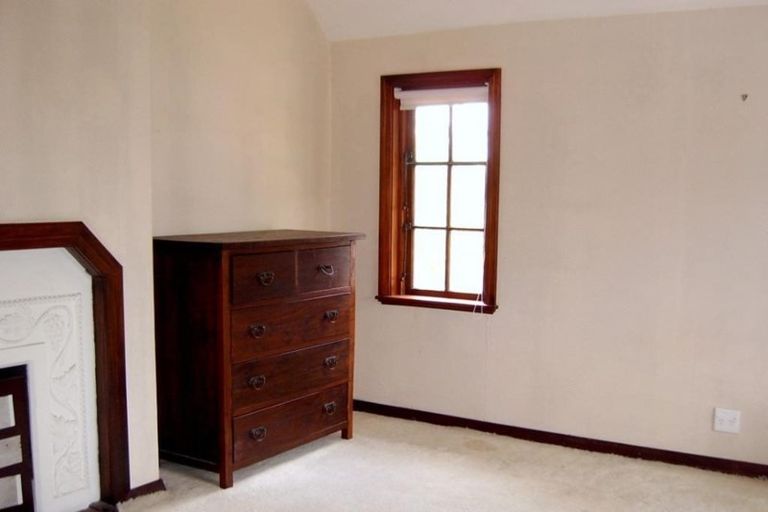 Photo of property in 66 Aurora Terrace, Kelburn, Wellington, 6012