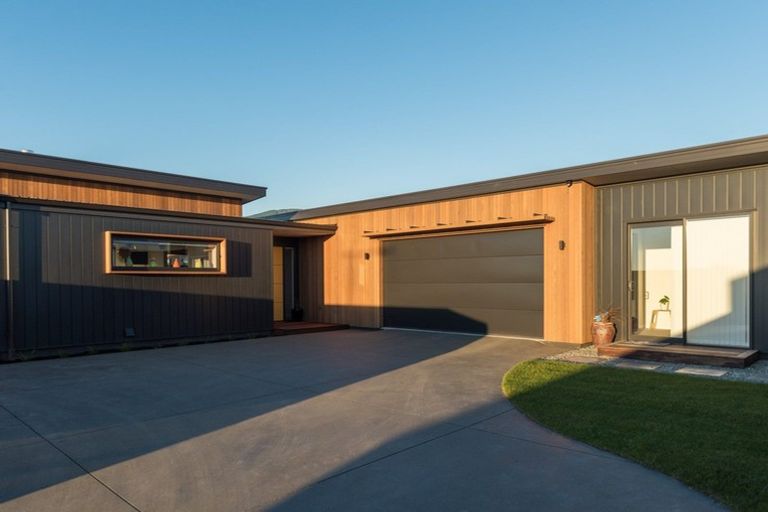 Photo of property in 14 Kakano Lane, Richmond, 7020