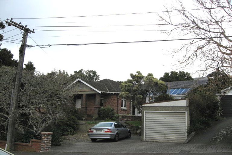 Photo of property in 16 Mallam Street, Karori, Wellington, 6012