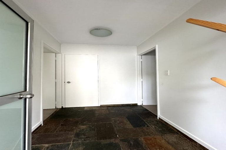 Photo of property in 146 Lynn Road, Bayview, Auckland, 0629