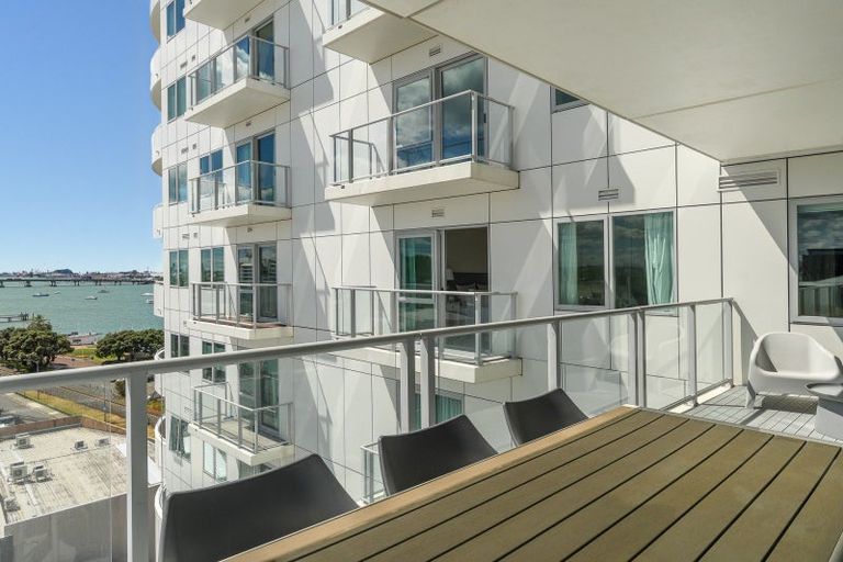 Photo of property in 12/72e Devonport Road, Tauranga, 3110