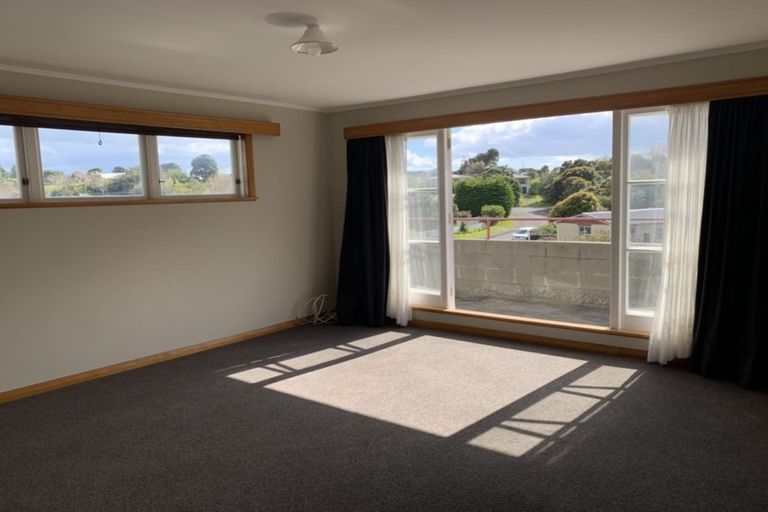 Photo of property in 18 Tarawa Street, Paekakariki, 5034