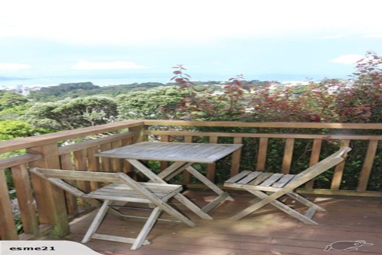 Photo of property in 5 Thorby Street, Northland, Wellington, 6012