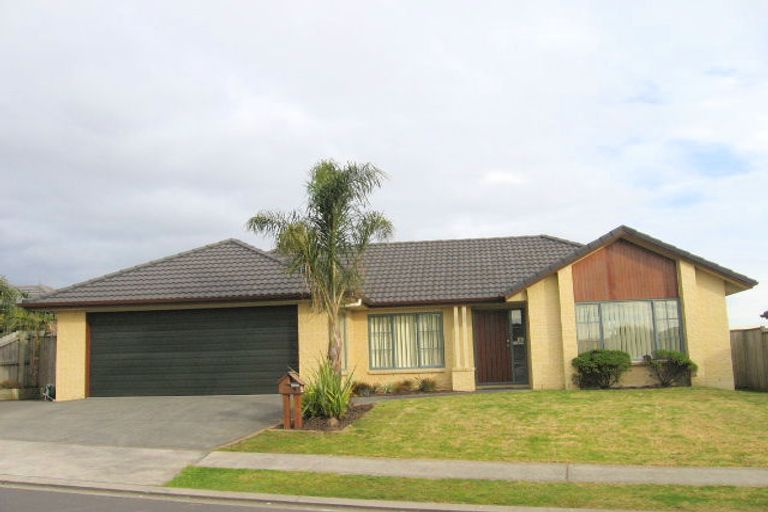 Photo of property in 9 Willowbank Close, East Tamaki Heights, Auckland, 2016