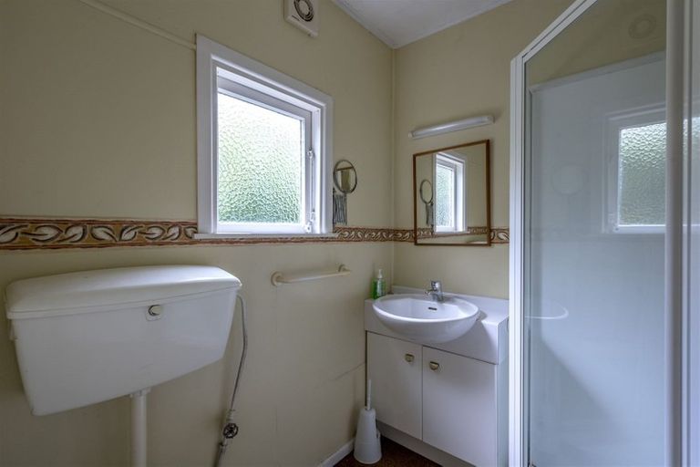 Photo of property in 6 Ngaio Street, Otaki Beach, Otaki, 5512