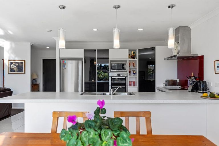 Photo of property in 95 Oriental Parade, Papamoa Beach, Papamoa, 3118