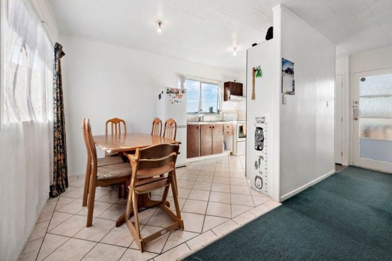 Photo of property in 36 Secretariat Place, Randwick Park, Auckland, 2105