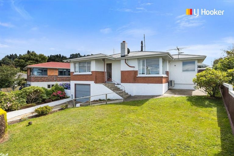 Photo of property in 17 Salmond Street, Halfway Bush, Dunedin, 9010