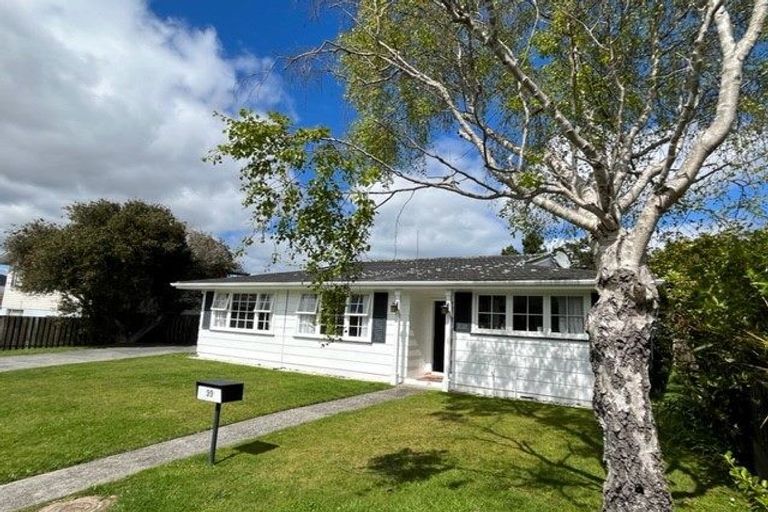 Photo of property in 99 Tirohanga Road, Tirohanga, Lower Hutt, 5010