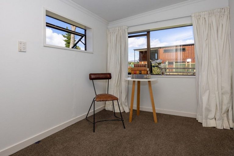 Photo of property in 2 Mclennan Road, Hawea Flat, Wanaka, 9382