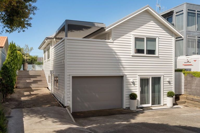Photo of property in 71 Oceanview Road, Mount Maunganui, 3116
