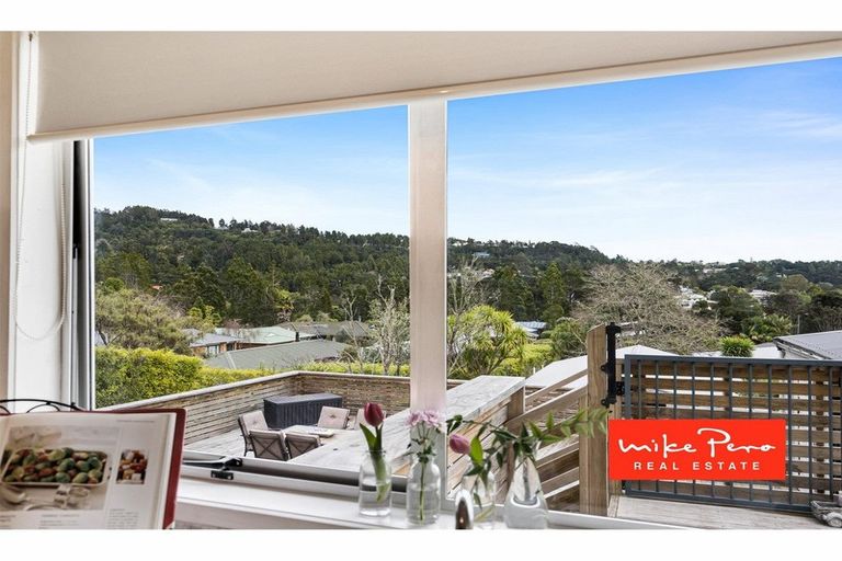 Photo of property in 65 Konini Road, Titirangi, Auckland, 0604