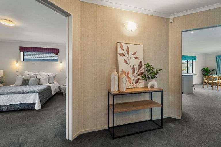 Photo of property in 21 Brooklyn Heights Drive, Kelvin Grove, Palmerston North, 4414