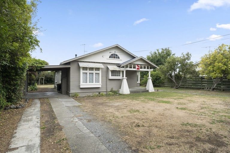 Photo of property in 3 Panama Street, Martinborough, 5711