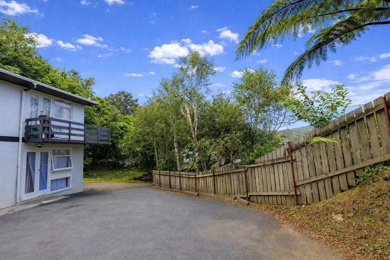 Photo of property in 9 Epsom Way, Karori, Wellington, 6012