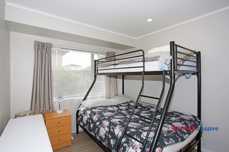 Photo of property in 33 Margarita Rise, Pukekohe, 2120