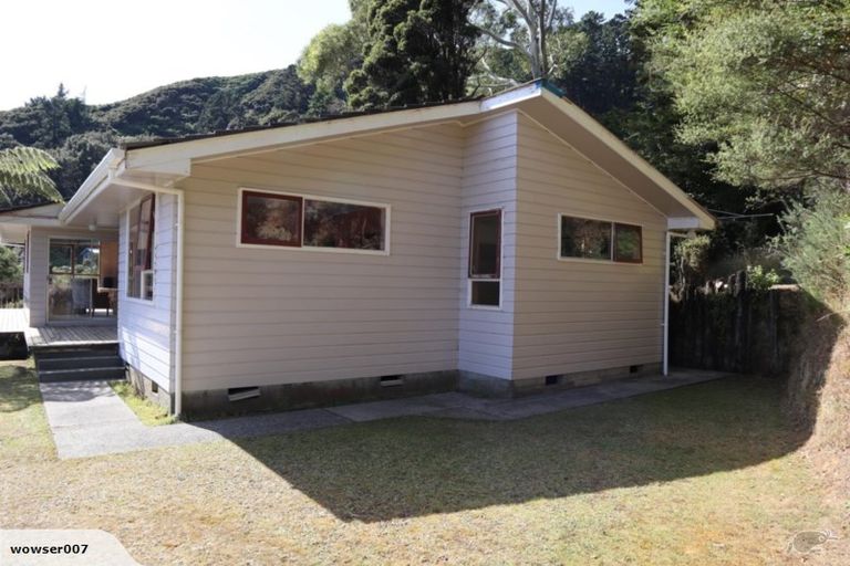 Photo of property in 132 Seddon Street, Naenae, Lower Hutt, 5011