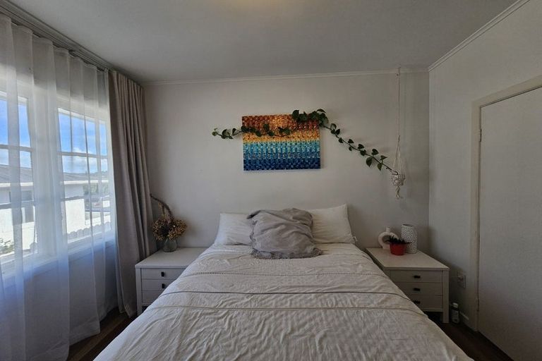 Photo of property in 51a Vodanovich Road, Te Atatu South, Auckland, 0610